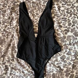 NEW LOW BACK ONE PIECE SWIMSUIT 🔌